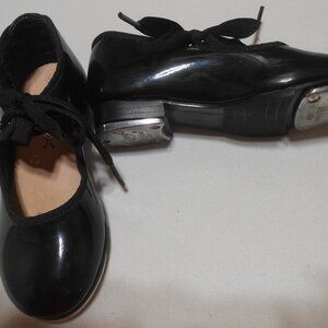 GIRLS CAPEZIO TELE TONE BLACK PATENT LEATHER TAP DANCE SHOES Sz 9 1/2 M NICE 👸